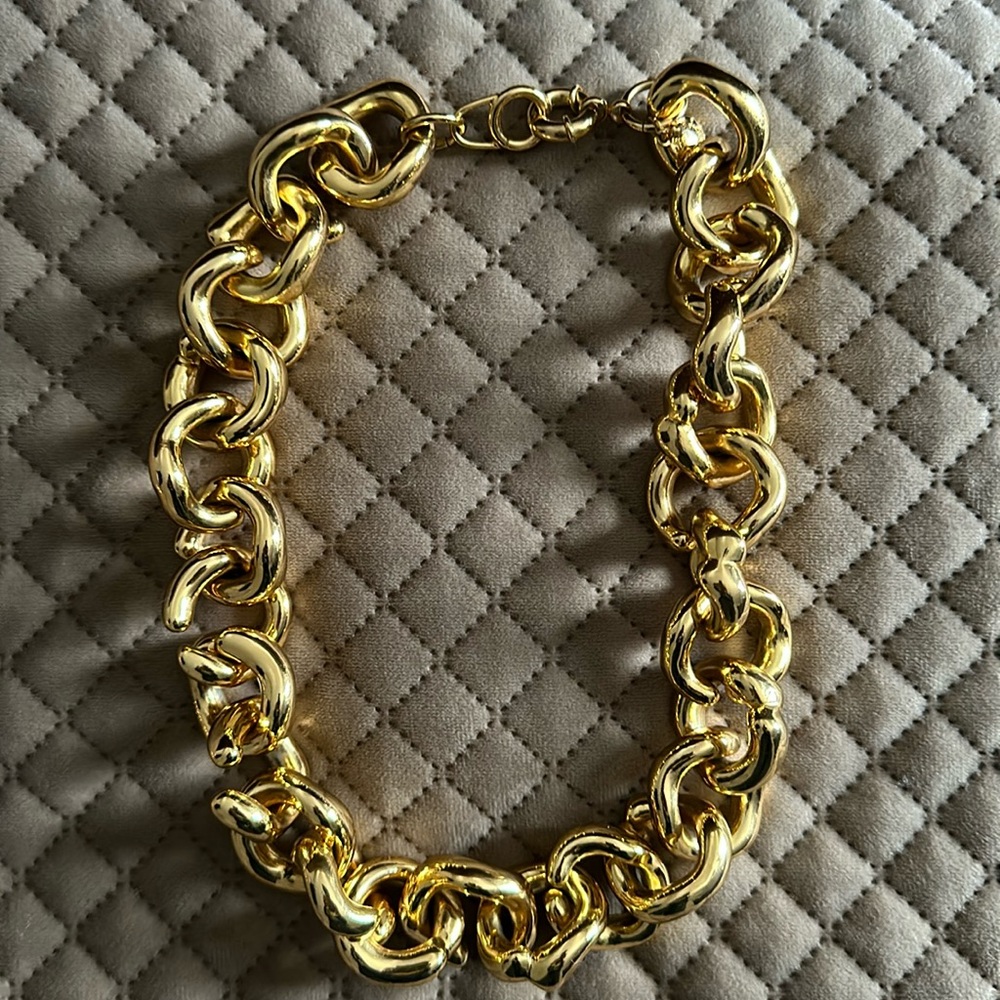 I. Crew Gold Link Necklace